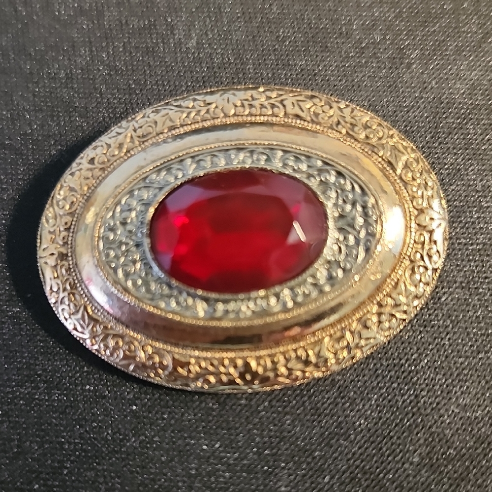 Radiant Red Ruby and Gold/Silver Brooch with Intricate Design